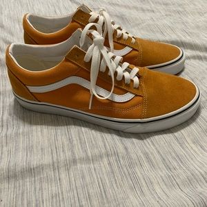 Men’s Vans Size 10. Worn Once. No scuffs, look brand new. No box. Didn’t fit me.